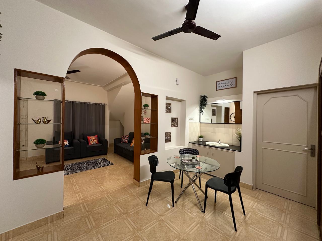 Ega Coral dining area and kitchenette